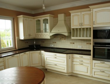 Jasna kuchnia w angielskim stylu