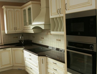 Jasna kuchnia w angielskim stylu